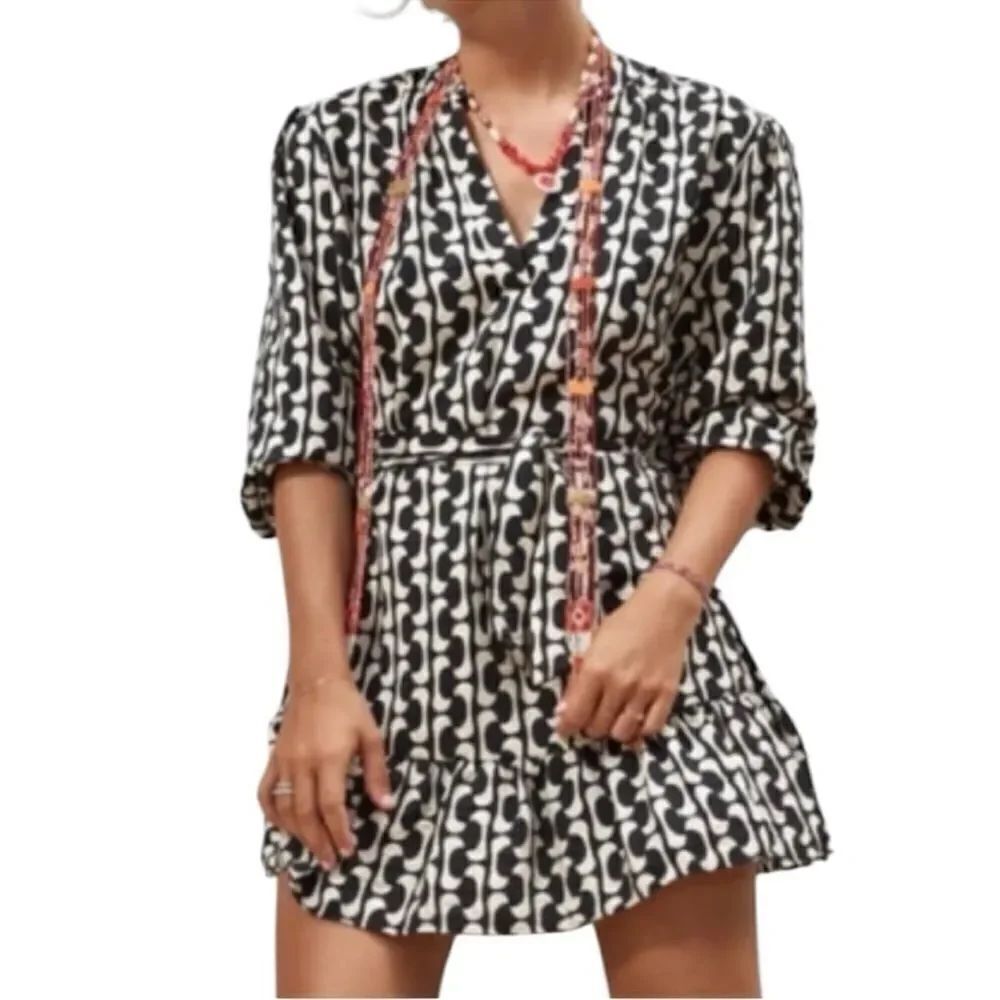Zara Black & White Printed Mini Oversized
Dress(Size Small)